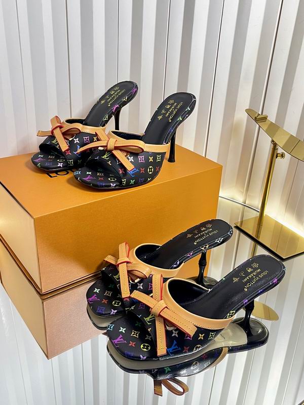 Bow Heeled Sandals