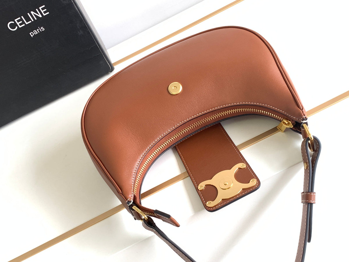 Calfskin Triomphe Shoulder Bag